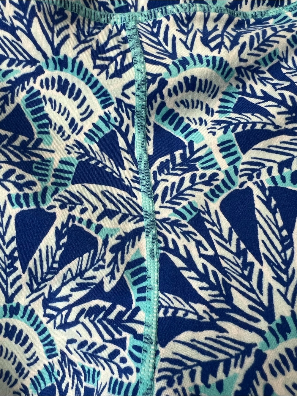 Lilly Pulitzer Blue & Teal Luxletic Tropical Leaf Stretch Capri Pants size L - Picture 6 of 9